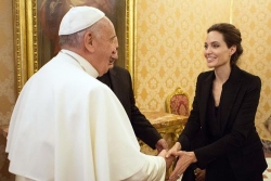 Angelina Jolie y el Papa Francisco se reunieron en el Vaticano